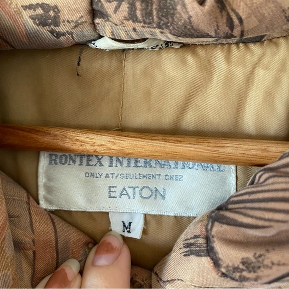 Vintage Eatons Neutral Patterned Puff Jacket - Picture 2 of 10